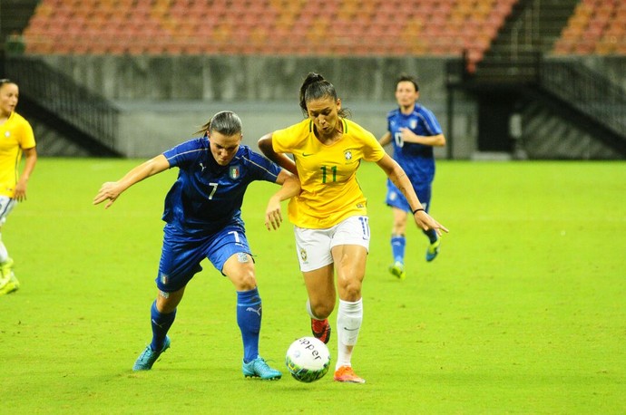 Arena da Amazônia Brasil e Itália futebol feminino (Foto: Mauro Neto/Sejel)